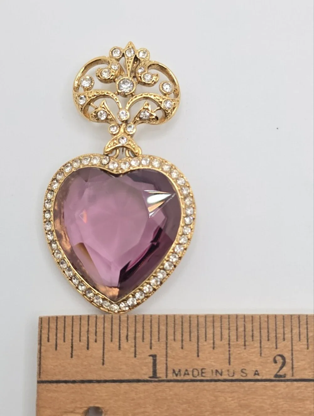 Vintage Purple Crystal Heart Brooch Rhinestone Gold Tone Articulated 2.25